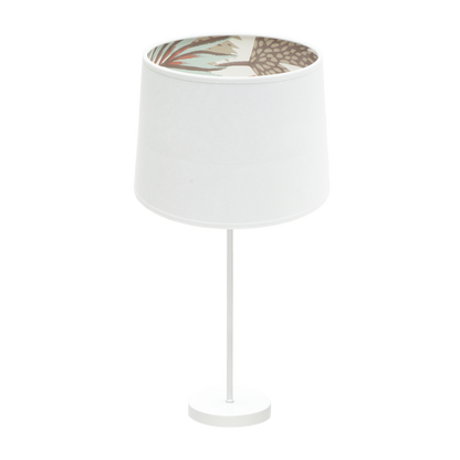 Sobremesa grande Tunez, color blanco con pantalla blanca estampada. Diseño moderno y elegante de Fabrilamp.