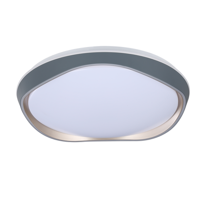 Plafón Kamuk fabricado en metal color gris, con difusor de policarbonato para luz uniforme.