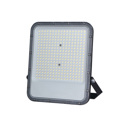Proyector Impulso fabricado en aluminio color negro, ideal para iluminación exterior potente.