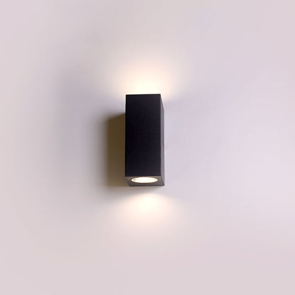 Aplique VEZ fabricado en ABS color Negro para exterior