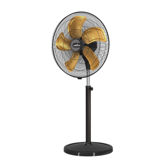 Ventilador de pie fabricado en metal color negro y aspas color oro mate