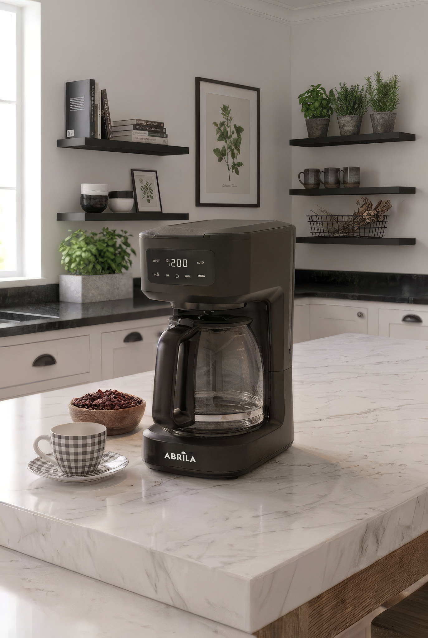 Cafetera de goteo FLUTE negra de Fabrilamp en un ambiente de cocina moderno