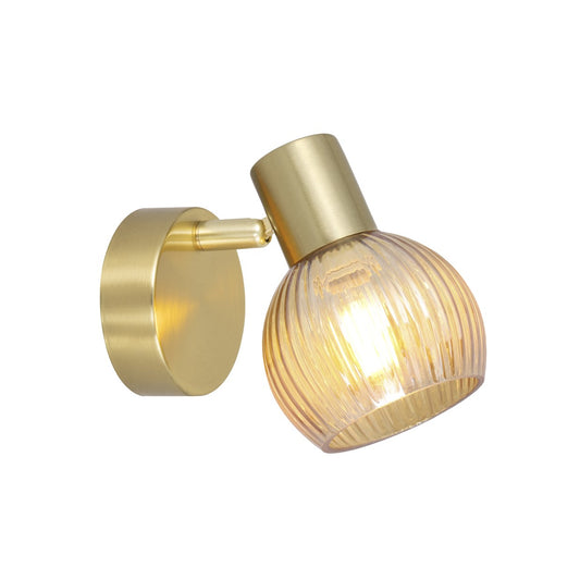 Foco de pared orientable Corfe latón ALEMAR con tulipa ámbar - Vista principal