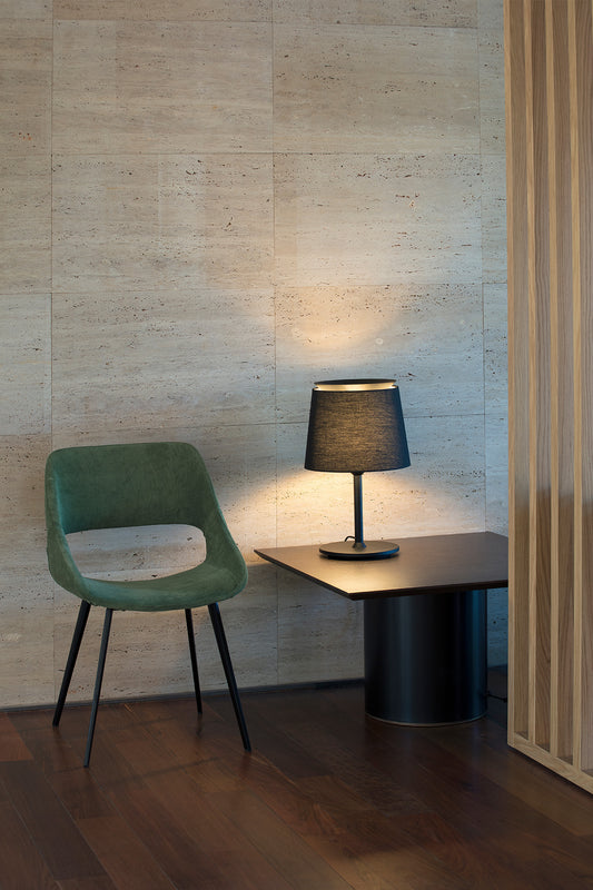 Lámpara SAVOY fabricada en Acero color Negro Mate, ideal para iluminación ambiental