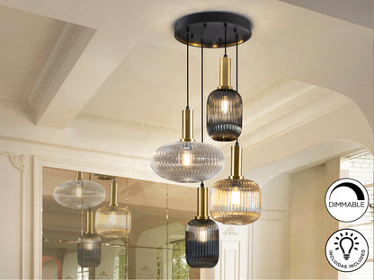 Lámpara Colgante Norma 4 Luces Negro y Latón con Tulipas de Cristal Schuller en ambiente decorado | Schuller