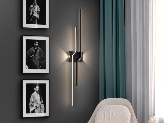 Aplique de Pared LED ZigZag 100 cm Negro Mate Schuller en ambiente decorado | Schuller