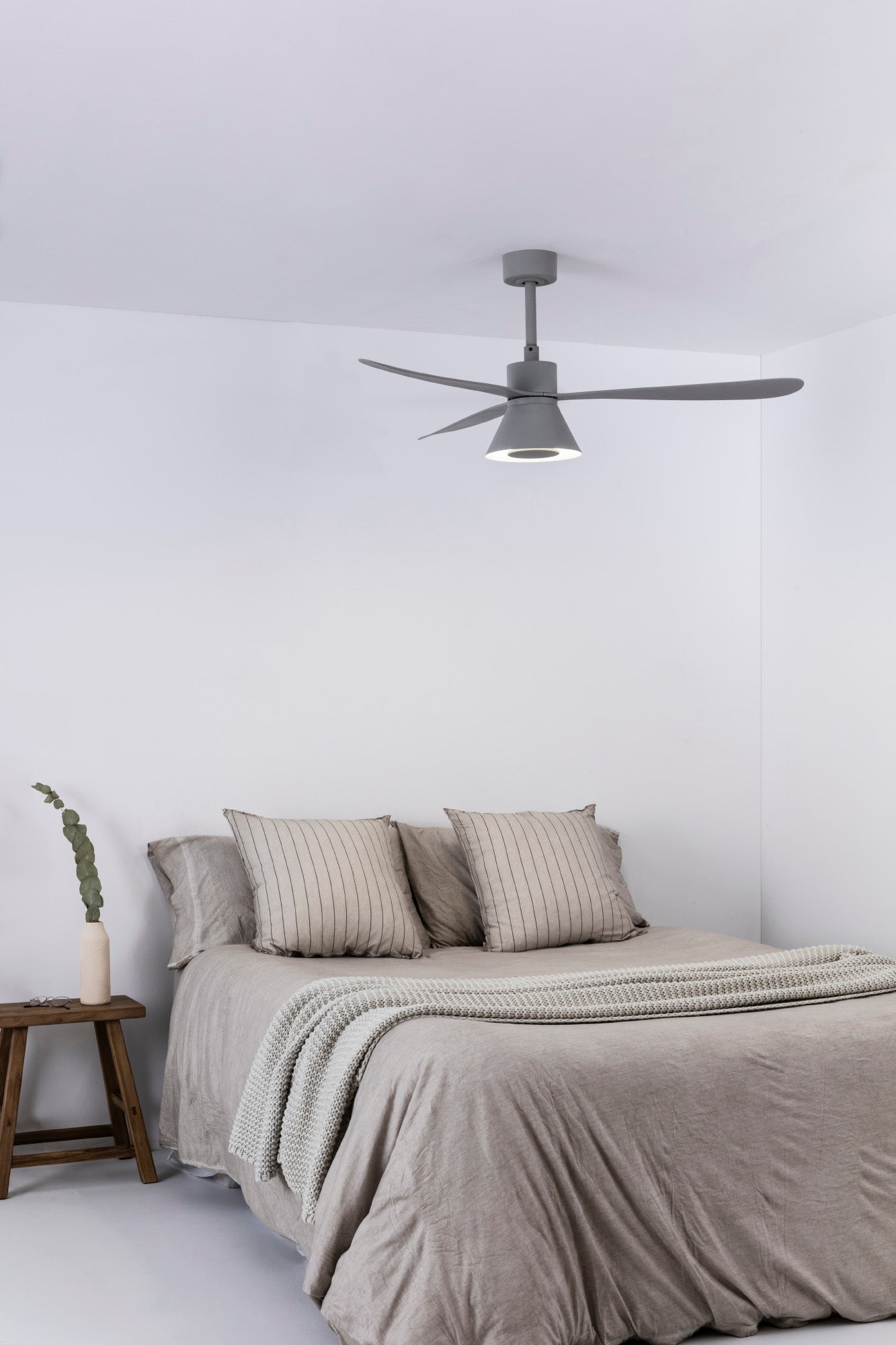 Ventilador AMELIA L CONE LED fabricado en Acero color Gris