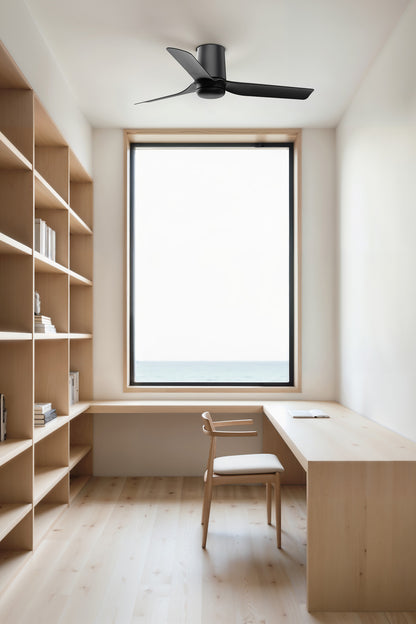 Ventilador de techo MINI PUNT TUB S fabricado en aluminio color negro mate