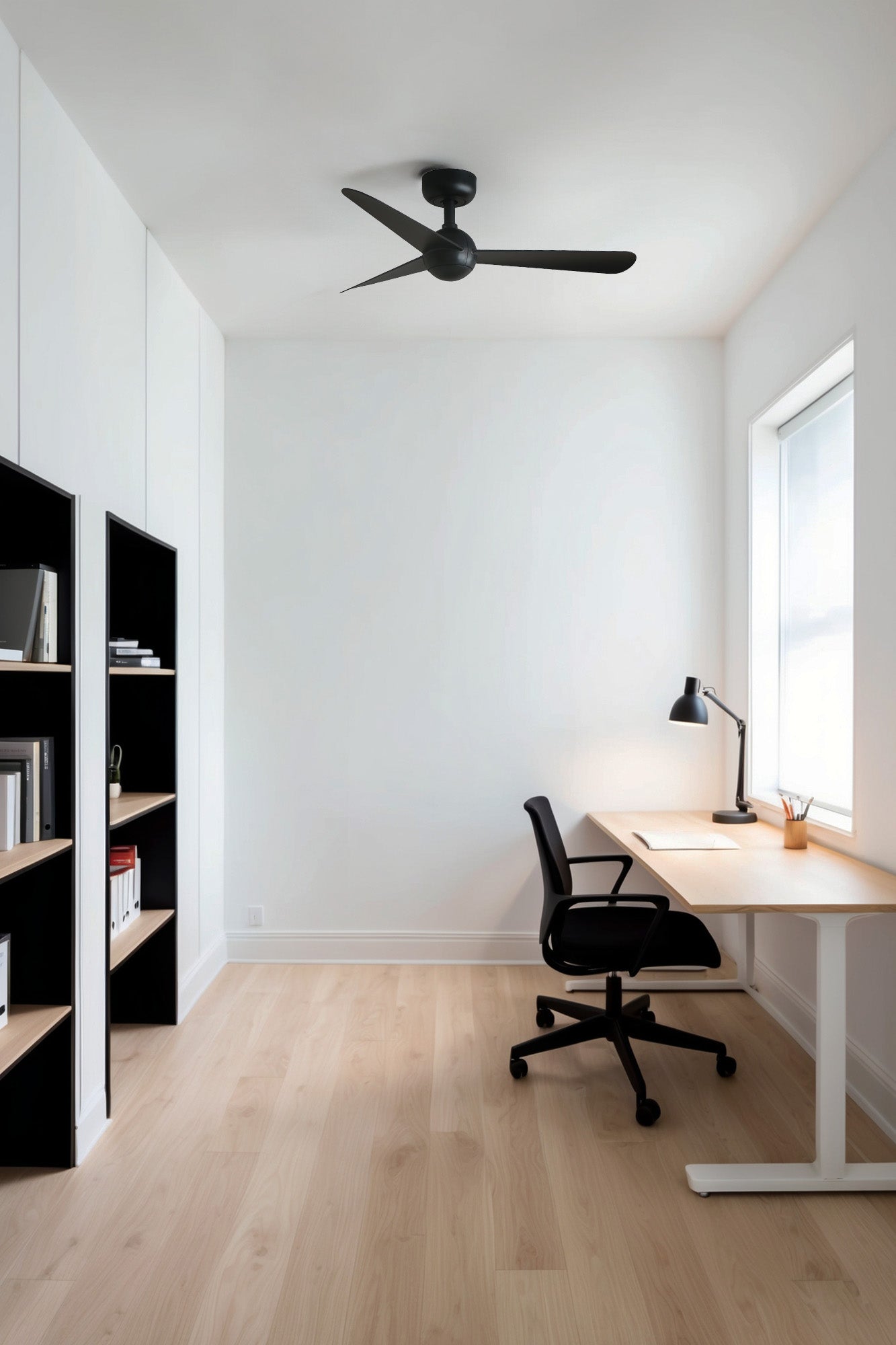 Ventilador SFERA S fabricado en Acero color Negro, con palas de ABS