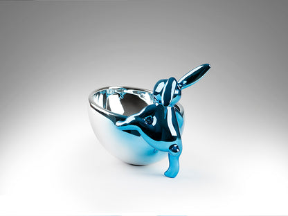 Cuenco Decorativo Rabbit con Figura de Conejo Azul y Plata Schuller en ambiente decorado | Schuller