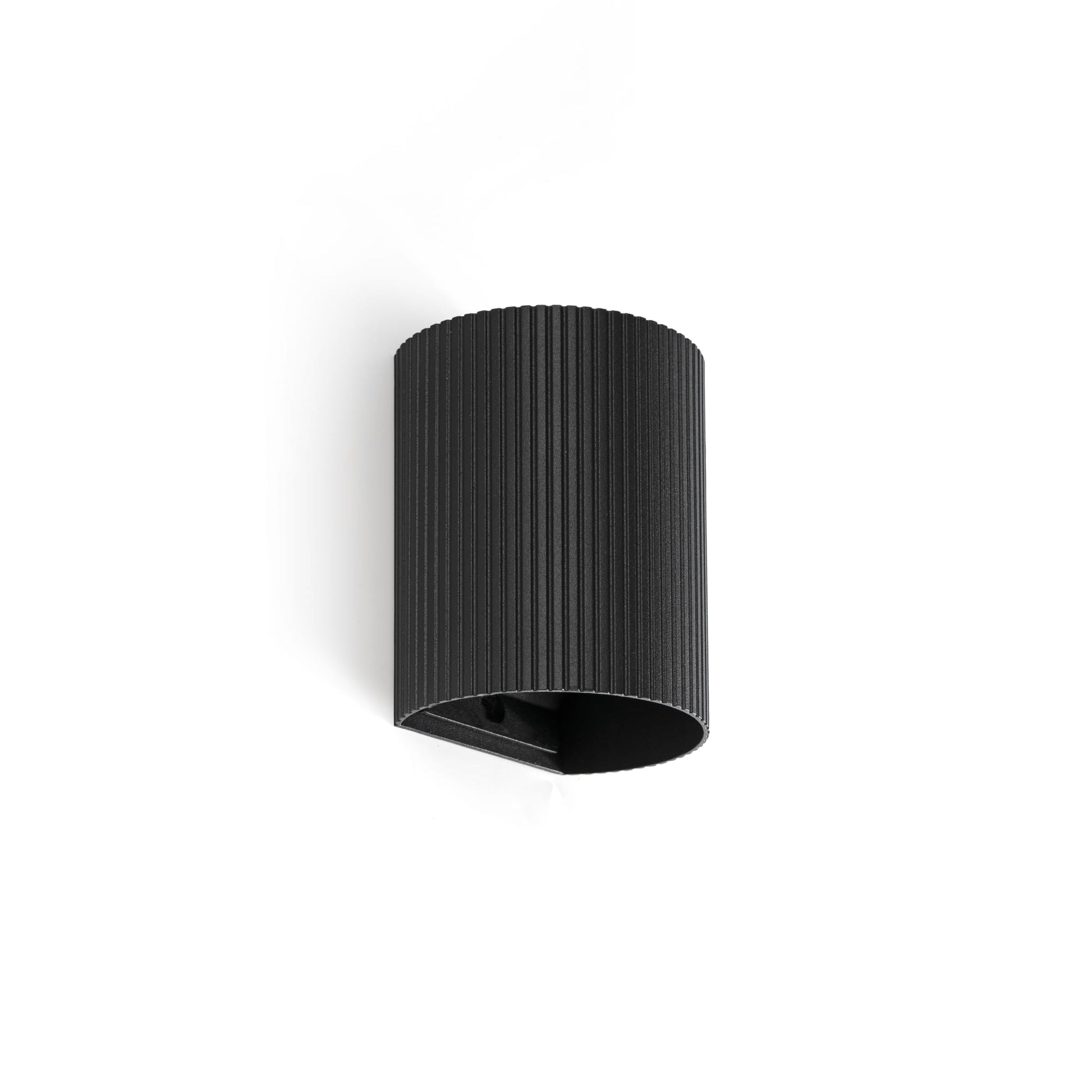 SOLE Aplique Redondo Estriado Negro Faro de pared, diseño elegante y moderno. Ref. 40527