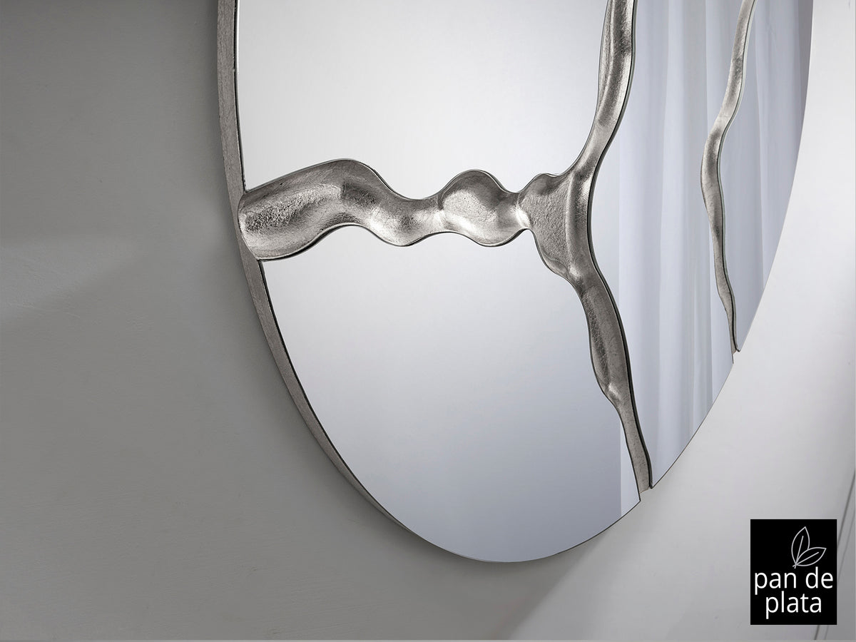 Espejo Redondo de Pared Surcos 100 cm Pan de Plata Schuller en ambiente decorado | Schuller