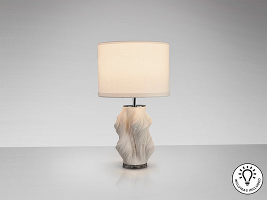 Lámpara de Sobremesa Kaos 68 cm Cerámica Blanca y Cromo Schuller en ambiente decorado | Schuller