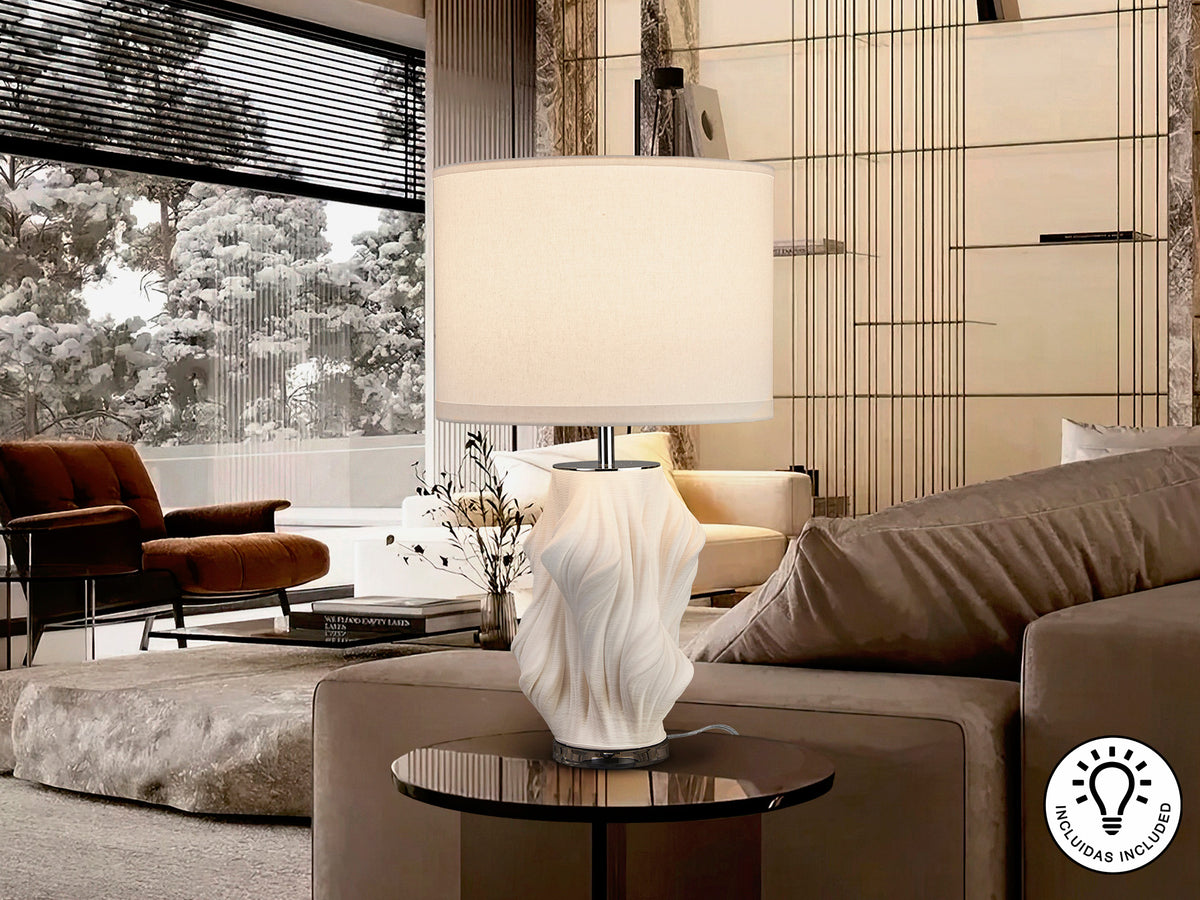 Lámpara de Sobremesa Kaos 68 cm Cerámica Blanca Schuller en ambiente decorado | Schuller