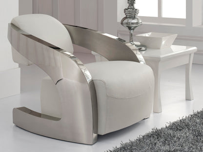 Sillón Tapizado Amanda Piel Italiana Blanca Acero Pulido Schuller en ambiente decorado | Schuller