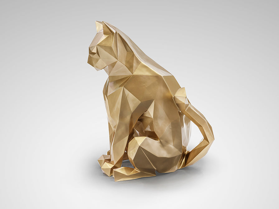 Lateral 2 de Figura Decorativa Gato Future Cat de Schuller (Future Cat) en color Oro con diseño poliédrico moderno - Ref 598743.
