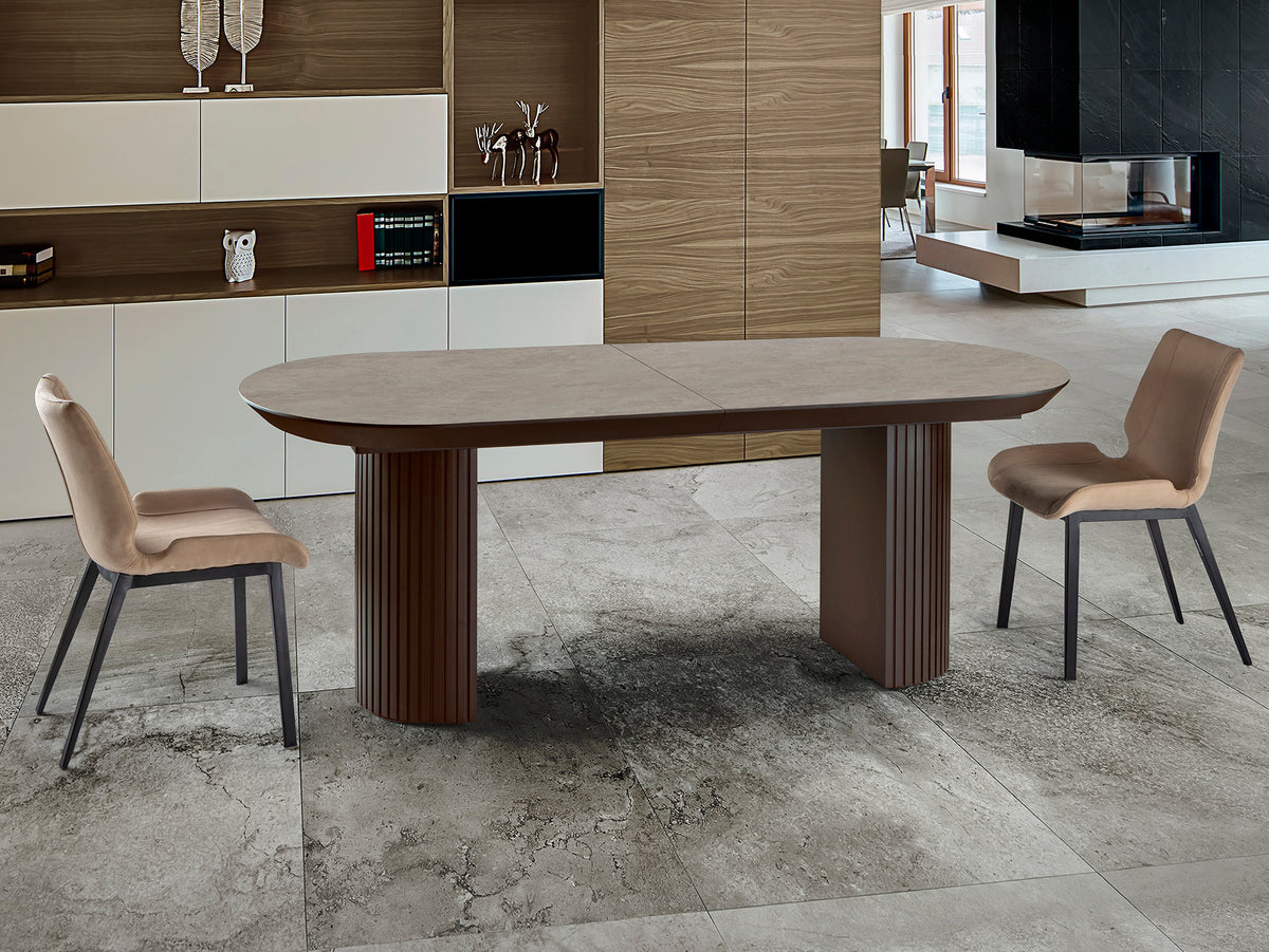 Mesa de Comedor Extensible Irati 286 cm Piedra y Marrón Schuller en ambiente decorado | Schuller · Ref. 607087