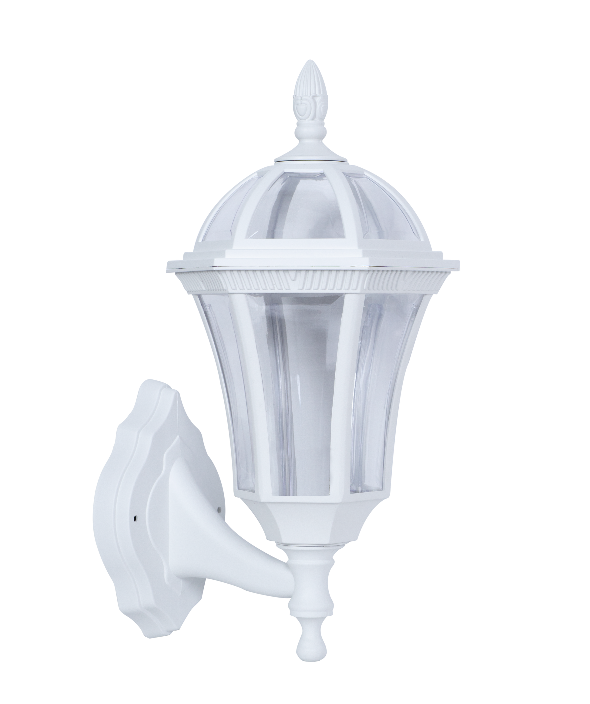 Aplique blanco de estilo clásico, ideal para iluminar el jardín con elegancia