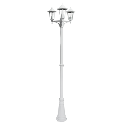 Farola clásica blanca, perfecta para iluminar el patio con estilo