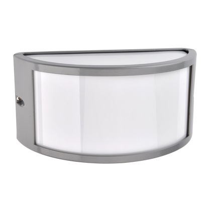 Aplique Ara fabricado en aluminio color gris, ideal para iluminar tu terraza