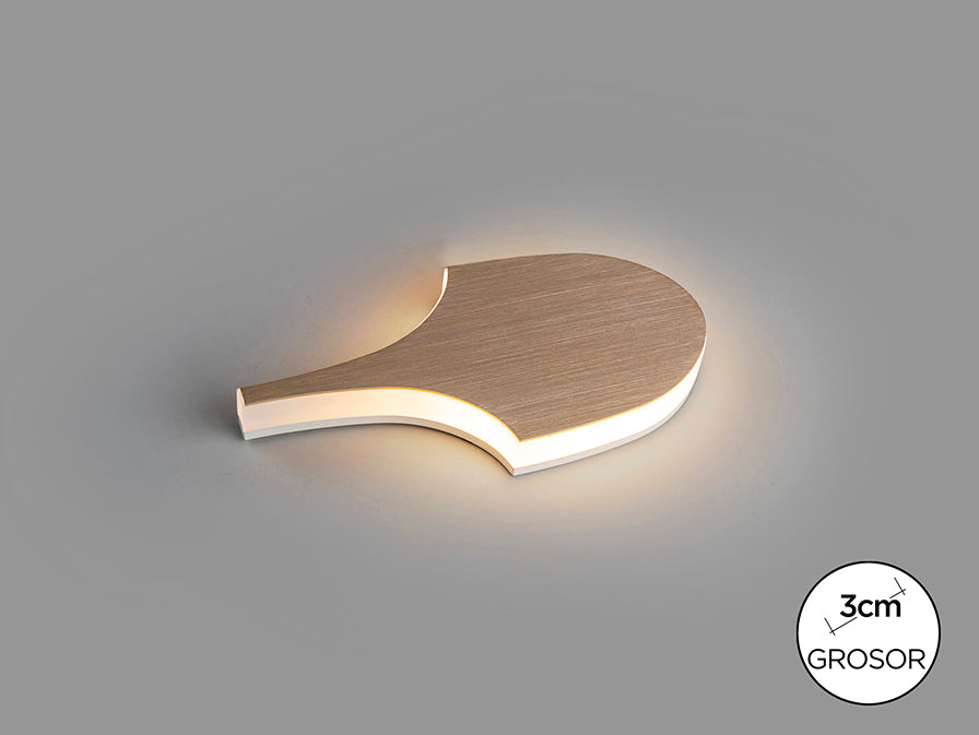 Detalle de Aplique de Pared de diseño Serea de Schuller (Serea) en color Dorado Anodizado con perfil fino y luz indirecta - Ref 689436.

