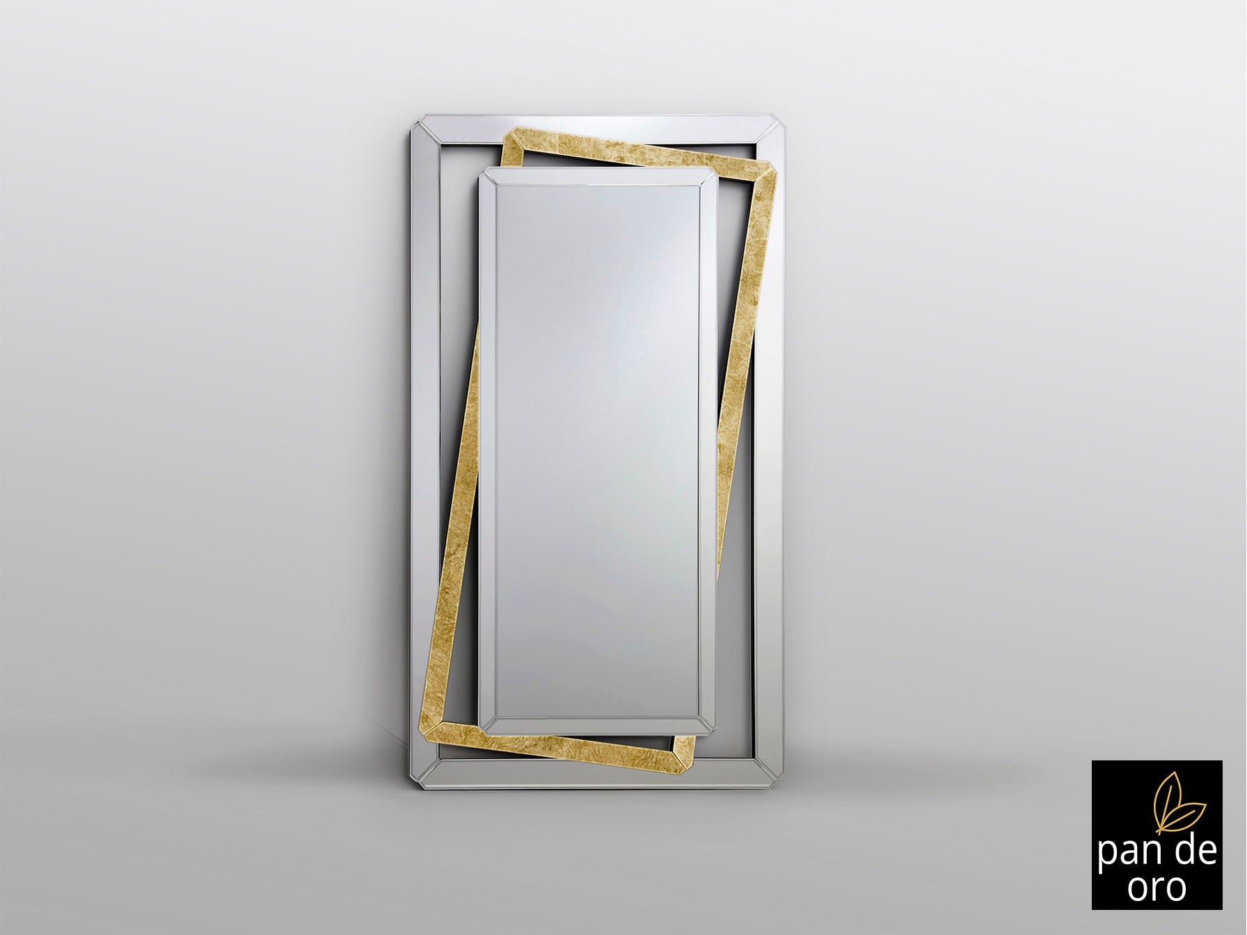 Espejo de Pared Nora 100x180 cm Pan de Oro Biselado Schuller encendida con proyección de luz y ambiente | LuzGurú