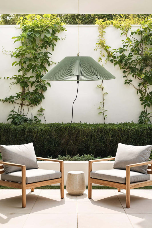 Lámpara SAIGON fabricada en aluminio color gris oscuro con pantalla verde oliva