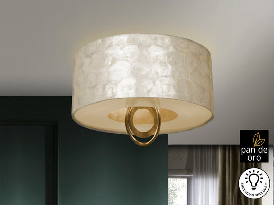 Plafón de Techo Edén Ø40 cm 3 Luces Pan de Oro con Nácar Schuller en ambiente decorado | Schuller