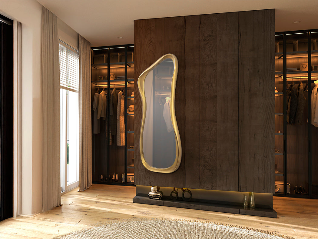 Espejo Decorativo de pared Gina de Schuller (Gina) con marco orgánico en color Dorado - Ref 719452.

