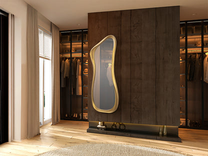 Espejo Decorativo de pared Gina de Schuller (Gina) con marco orgánico en color Dorado - Ref 719452.

