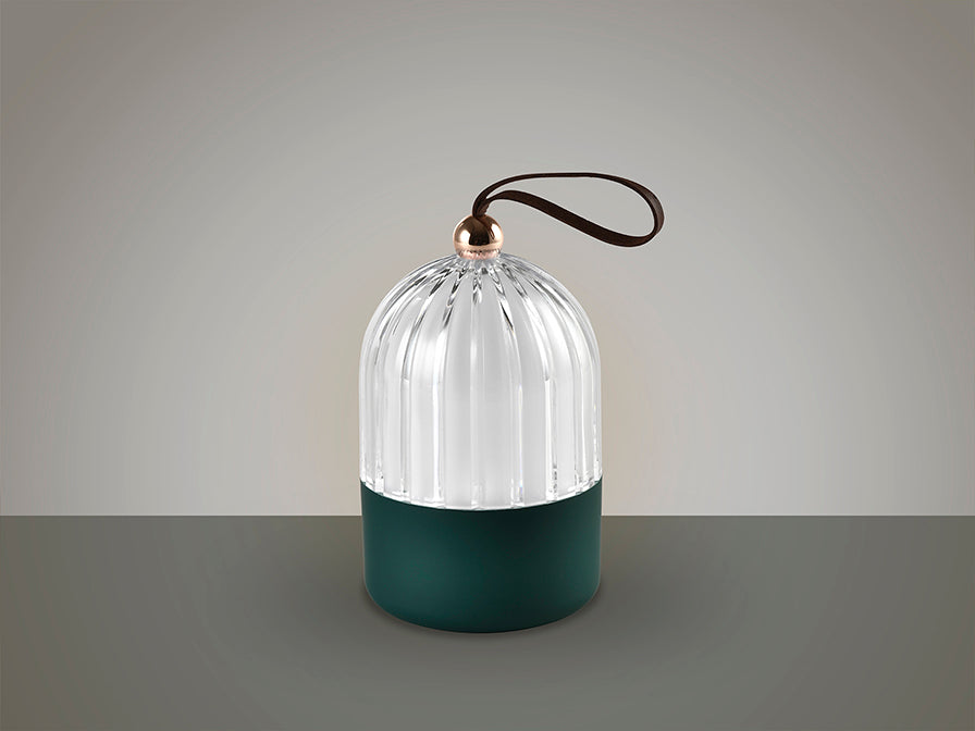 Lámpara de Sobremesa Portátil Chiqui de Schuller (Chiqui) en color Verde Mate con pantalla acrílica estriada - Ref 724692 apagada