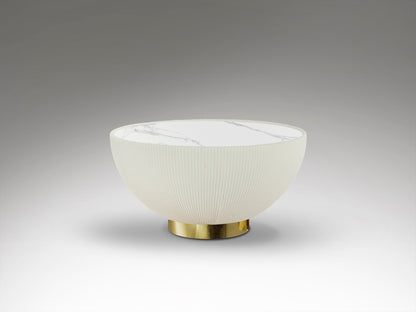 Mesa de Centro Redonda Candy 72 cm Blanco y Latón Schuller en ambiente decorado | Schuller
