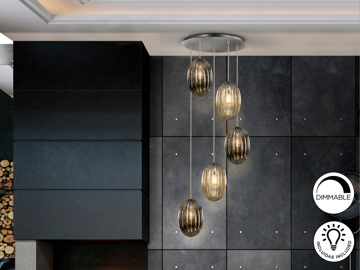 Lámpara Colgante Ovila 5 Luces Cristal Coñac y Smoke Schuller en ambiente decorado | Schuller · Ref. 752268