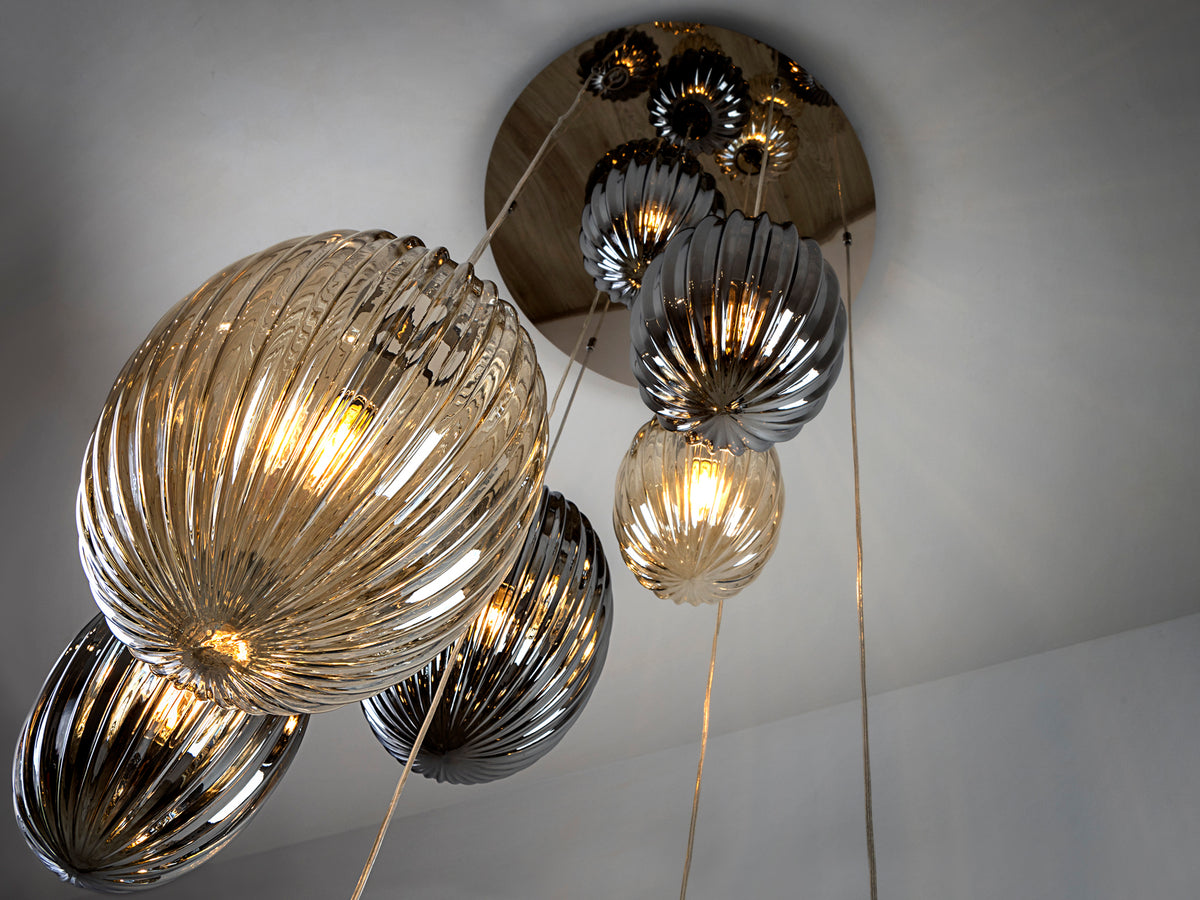 Lámpara Colgante Ovila 13 Luces Cristal Coñac y Smoke Schuller en ambiente decorado | Schuller