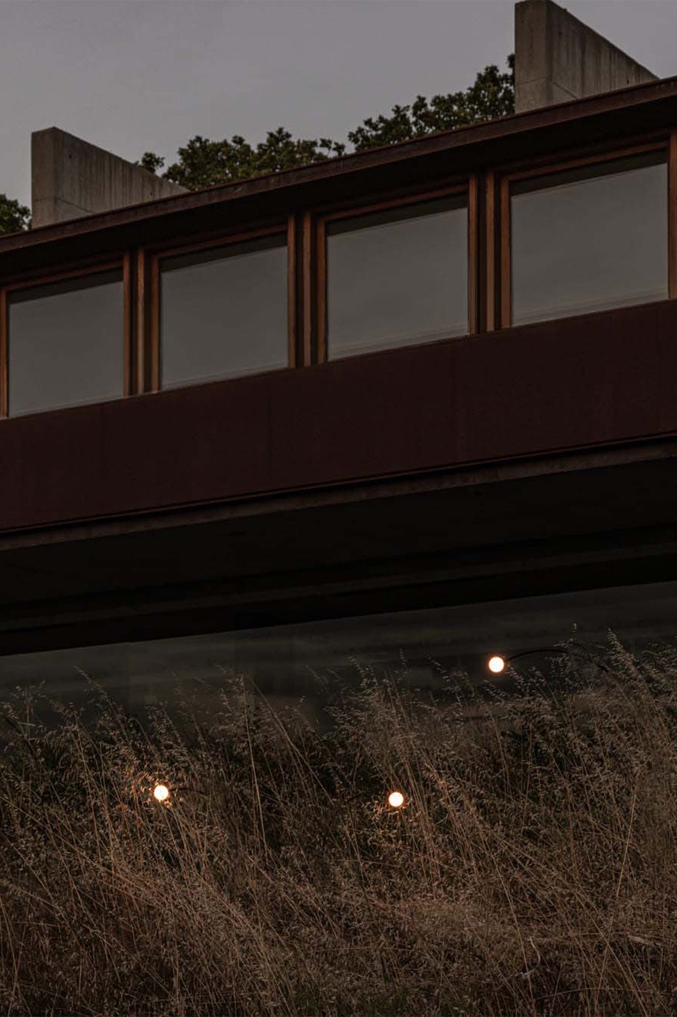 Baliza CUCA fabricada en Acero Inoxidable color Negro para jardín
