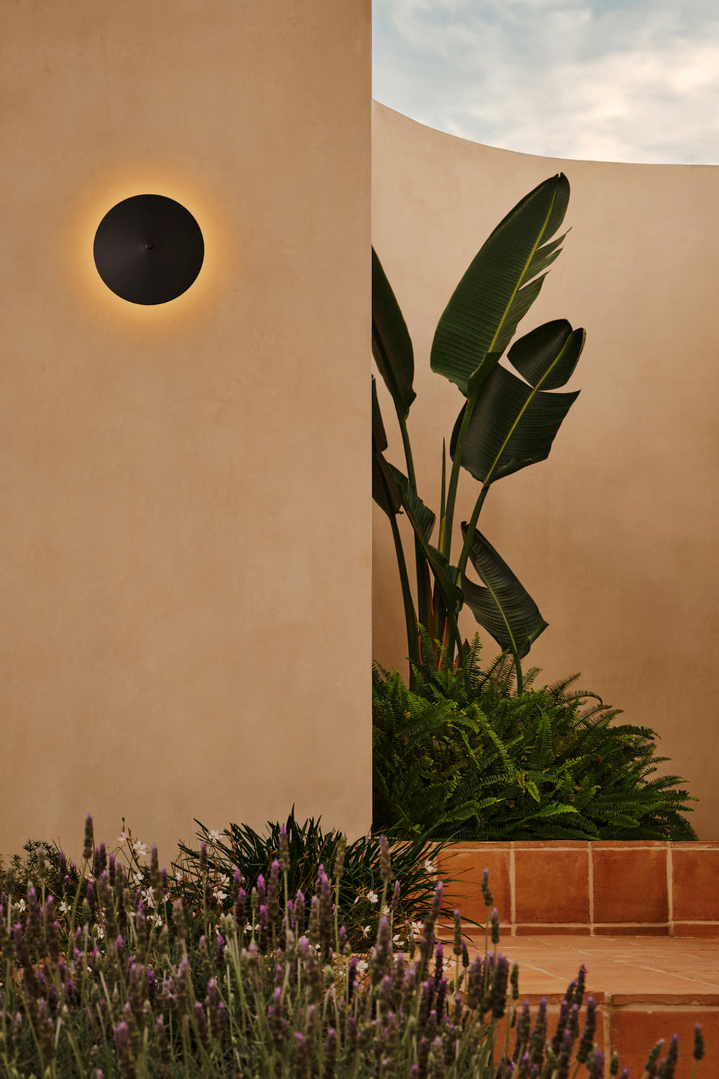 Proyector CLAP fabricado en Aluminio color Negro para exterior