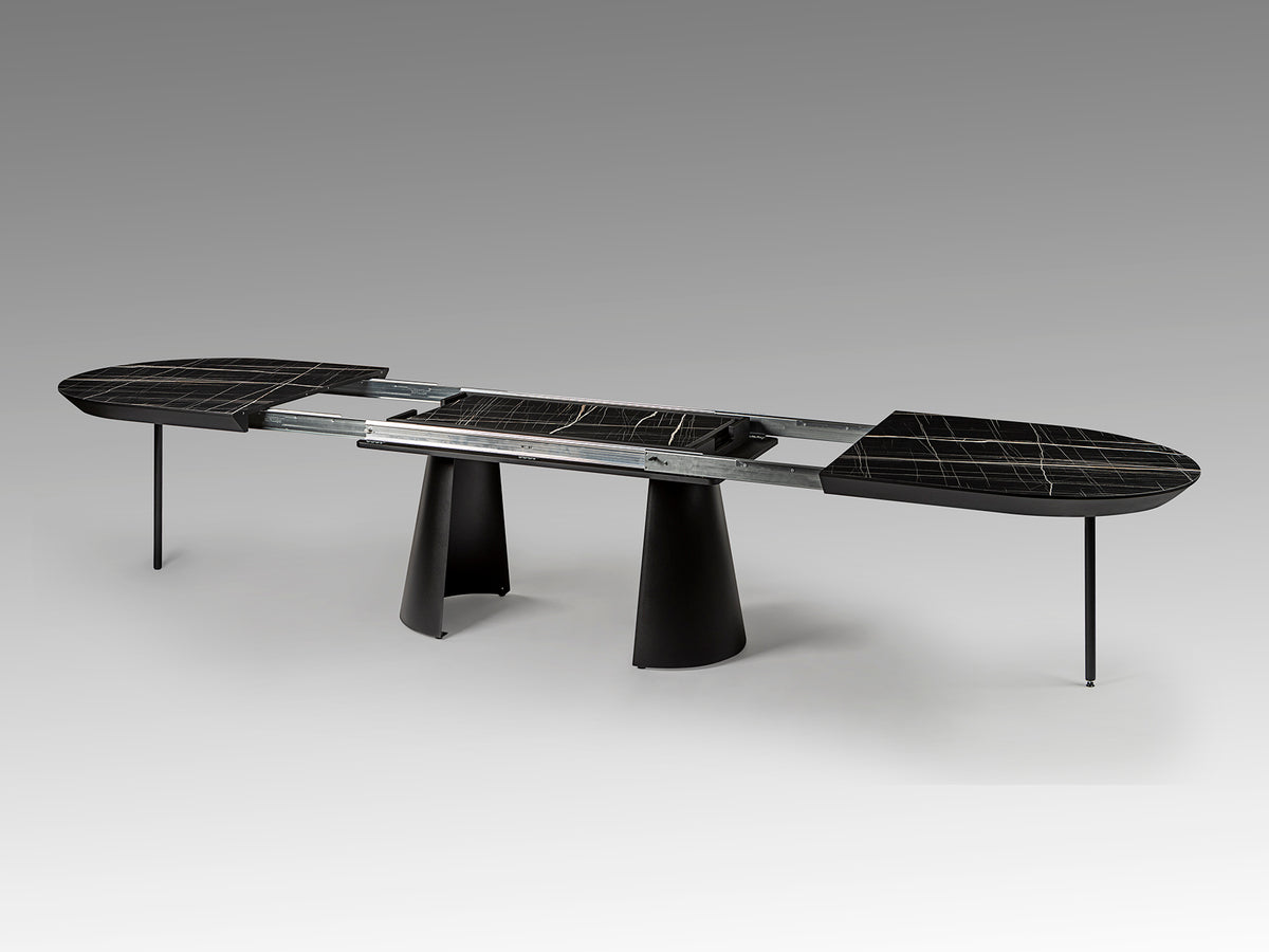 Mesa de Comedor Extensible Capri 206 cm Mármol Negro Schuller en ambiente decorado | Schuller