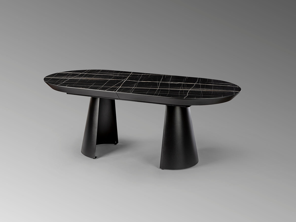 Mesa de Comedor Extensible Capri 206 cm Mármol Negro Schuller en ambiente decorado | Schuller