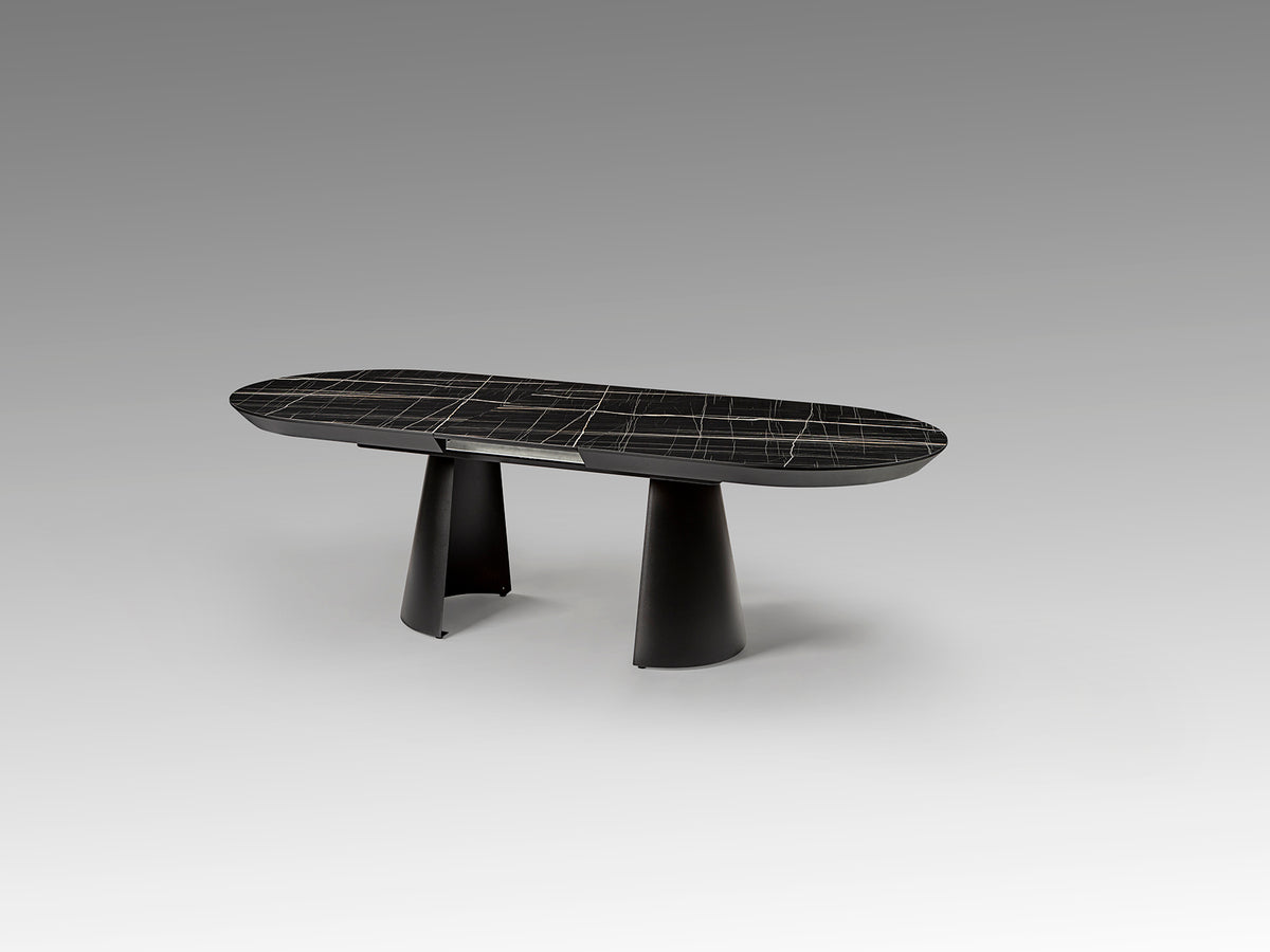 Mesa de Comedor Extensible Capri 206 cm Mármol Negro Schuller en ambiente decorado | Schuller