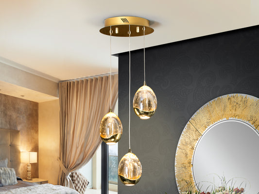 Lámpara Colgante Rocío 3 Luces LED Oro y Cristal Champán Schuller en ambiente decorado | Schuller
