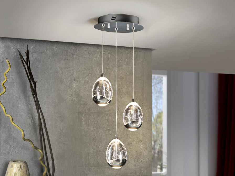 Lámpara Colgante Rocío 3L LED 15W Cromo y Cristal Schuller en ambiente decorado | Schuller