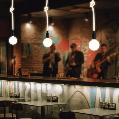 Vista superior del soporte y cable ajustable en colgante Lexa Alemar