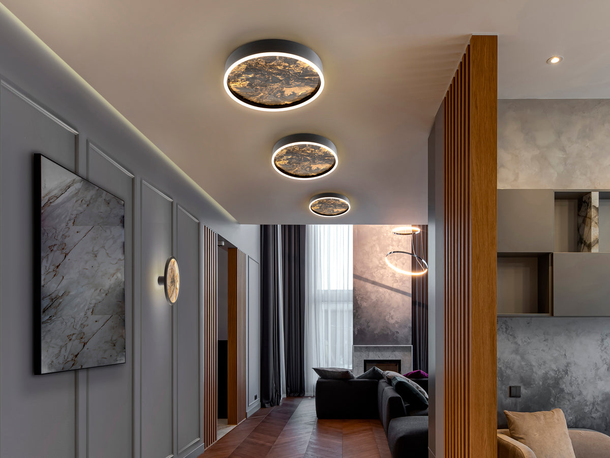 Plafón de Techo LED Stone 40 cm CCT Negro Schuller en ambiente decorado | Schuller