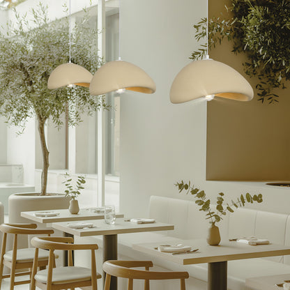 Colgante ONA Arena instalado en salón moderno - Ambiente decorado