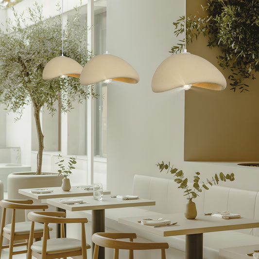 Colgante ONA Arena instalado en salón moderno - Ambiente decorado