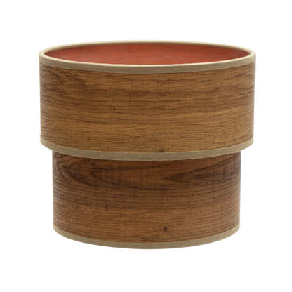 Pantalla sobremesa E14 con dimensiones compactas de 18x16x16 cm, perfecta para crear ambiente