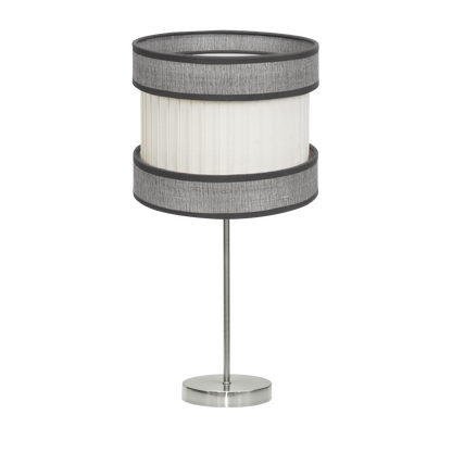 Lámpara de mesa fabricada en metal color níquel con pantalla textil gris/beis