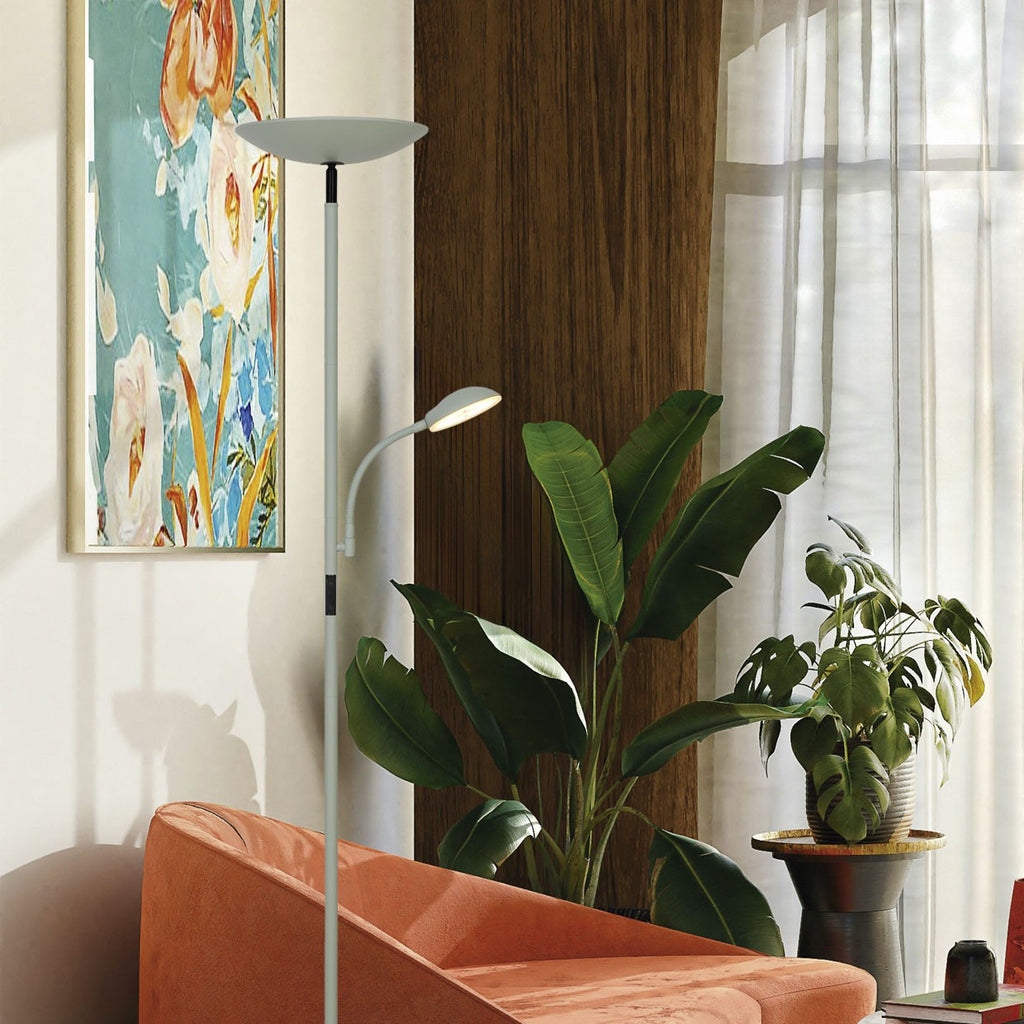 Píe de salón Kos verde instalado en salón moderno - Ambiente decorado