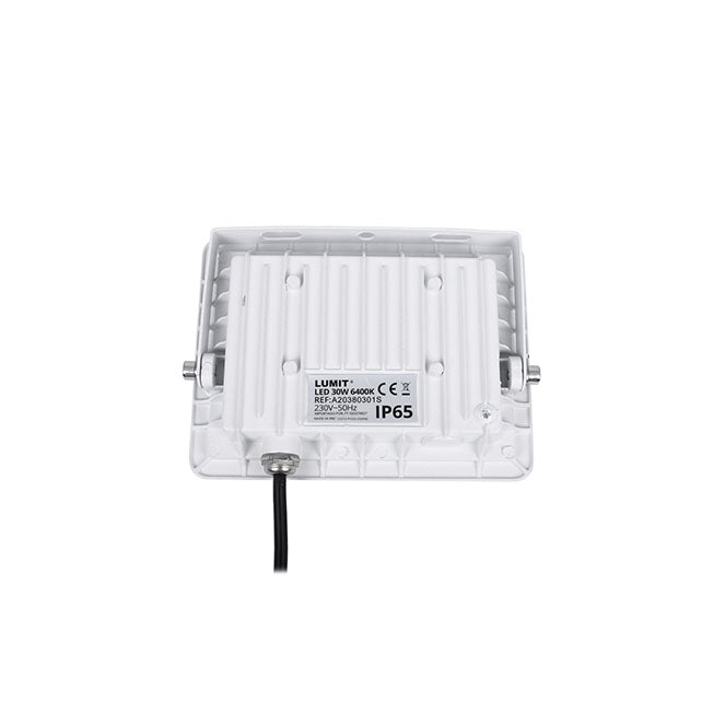 Proyector TUMUT fabricado en aluminio color blanco, ideal para exteriores