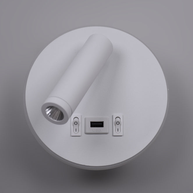 Aplique Matsys fabricado en metal color blanco con puerto USB